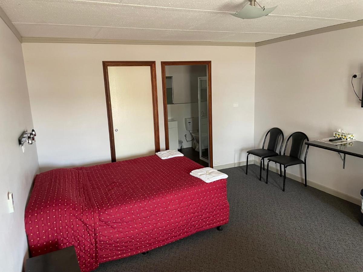 Paringa Hotel Motel Ренмарк Экстерьер фото